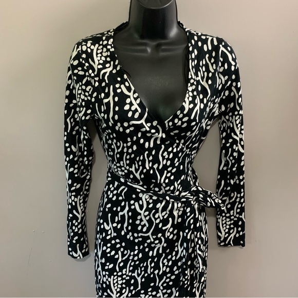 diane von furstenberg sheath midi wrap dress - Picture 3 of 8